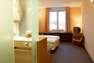 Hotel Hôtel Cornavin Genève