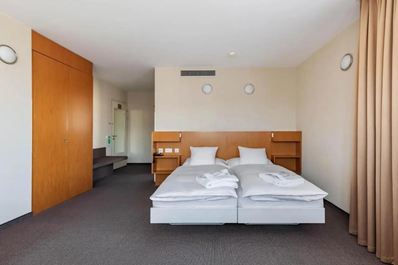 Hôtel Cornavin Genève Hotel